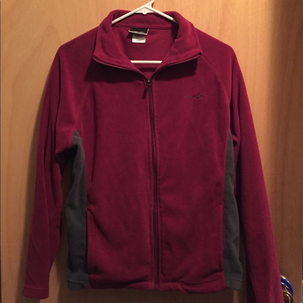 Women’s fleece jacket